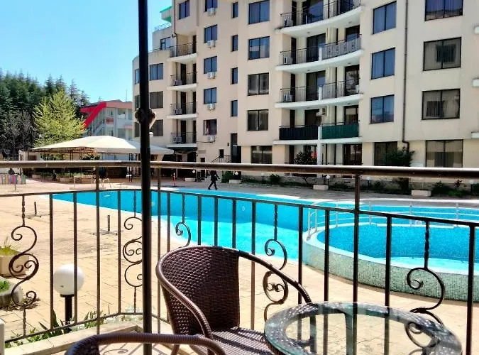 Avalon Apartman Napospart